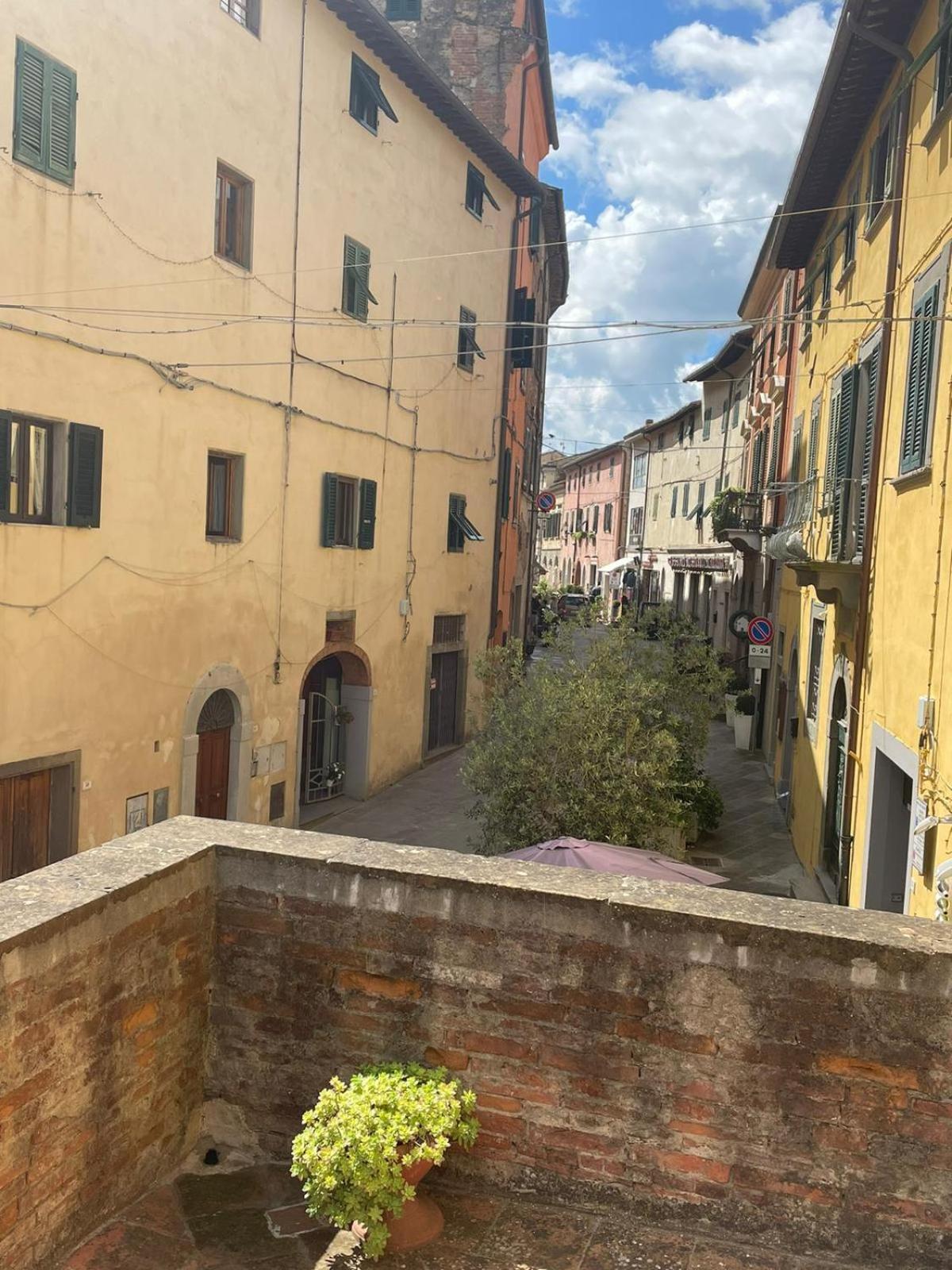 La Terrazza Di Susanna Peccioli Екстер'єр фото